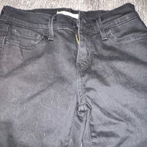 Black Levi’s 710 - super skinny